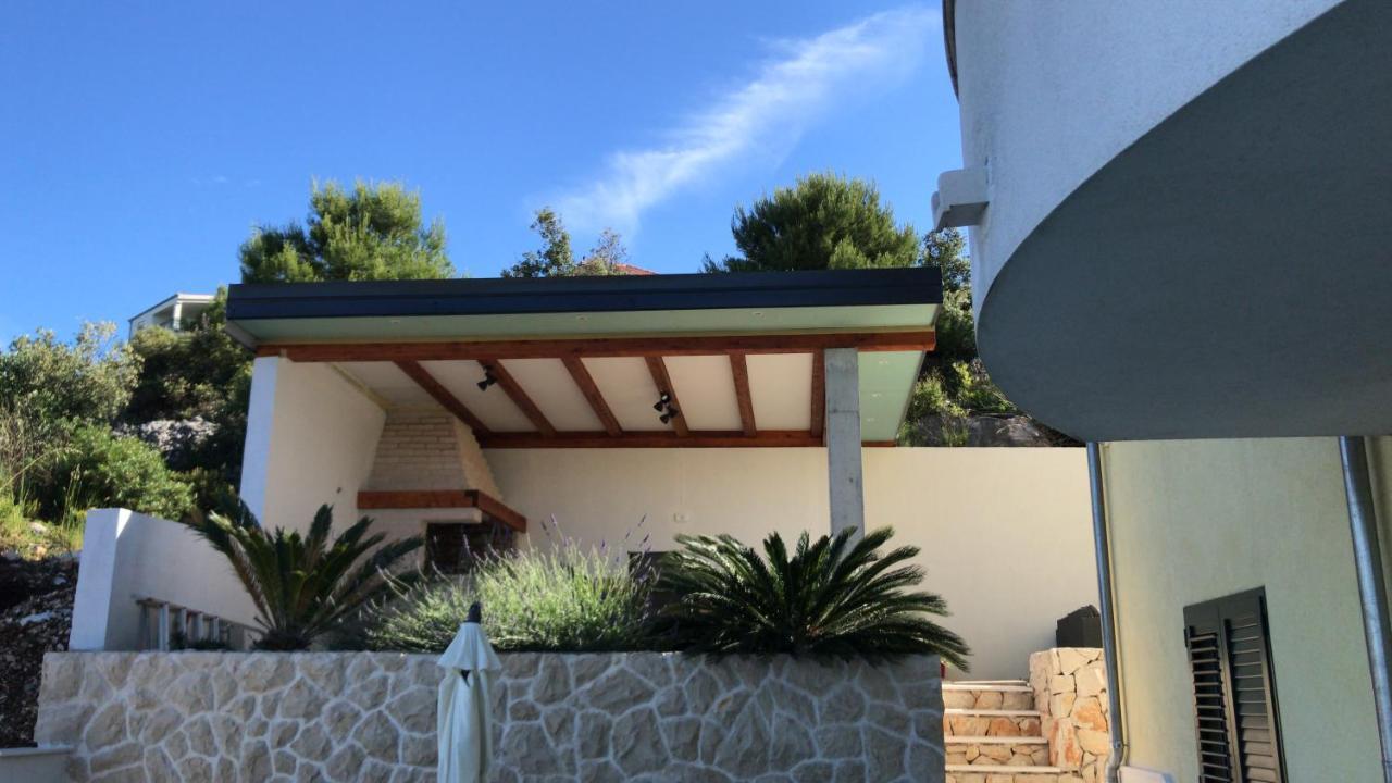 Apartments Villa Jelena Seget Vranjica Exterior photo